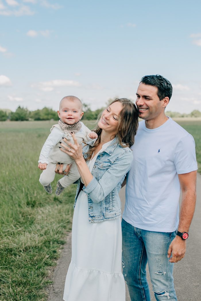 Familienbilder Fotograf: Zeichnen mit Liebe und Spaß